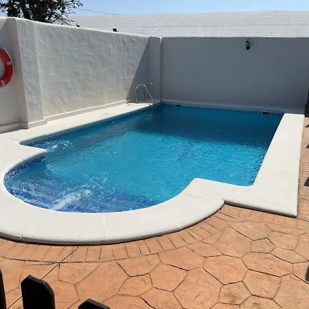 Casa Cala Puntalejo * Conil De La Frontera
